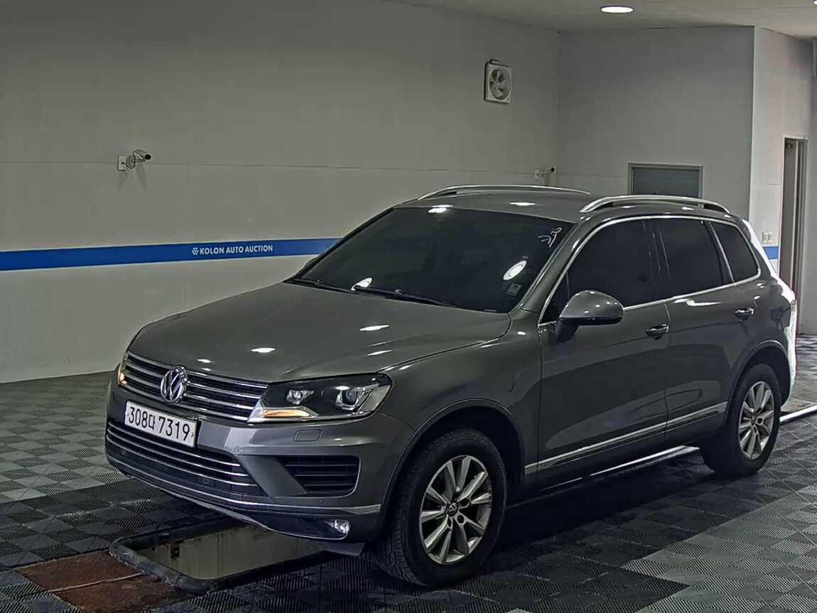 VOLKSWAGEN THE NEW TOUAREG (2ND GEN F/L) 3.6 V6 FSI 2016 - zdjęcie 2