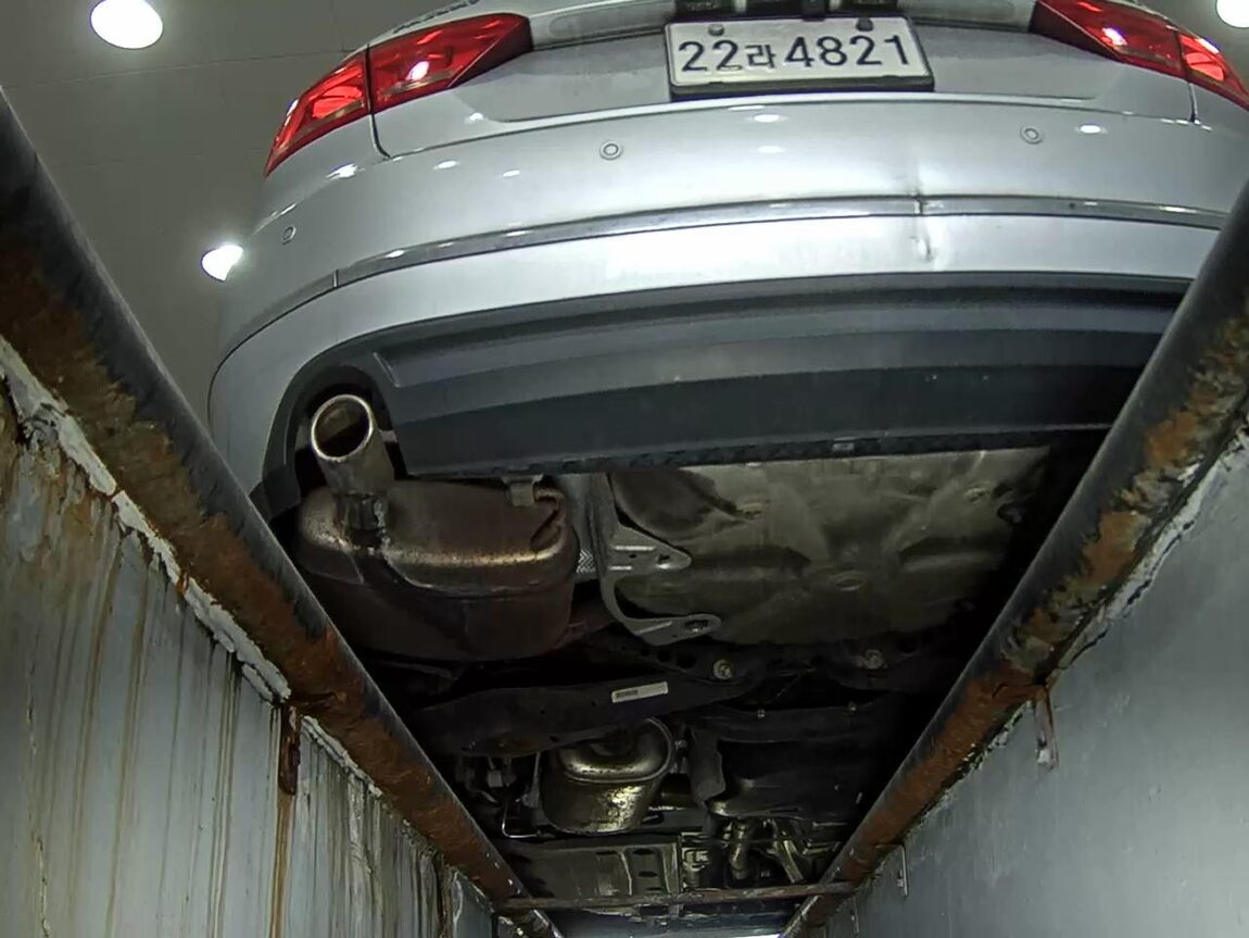 VOLKSWAGEN THE NEW PASSAT (7TH GEN) 1.8 TSI 2015 - zdjęcie 8