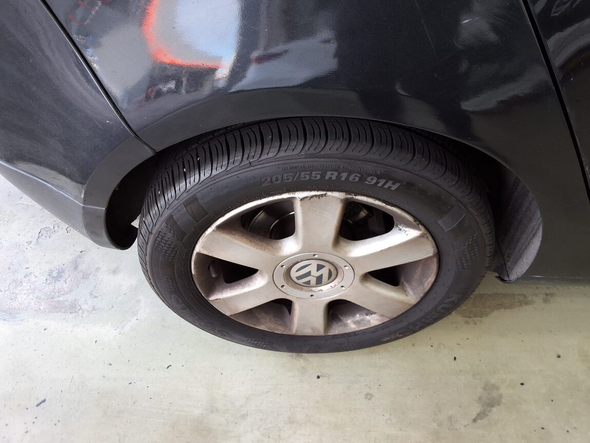 VOLKSWAGEN GOLF (5TH GEN) 2.0 TDI 2009 - zdjęcie 25