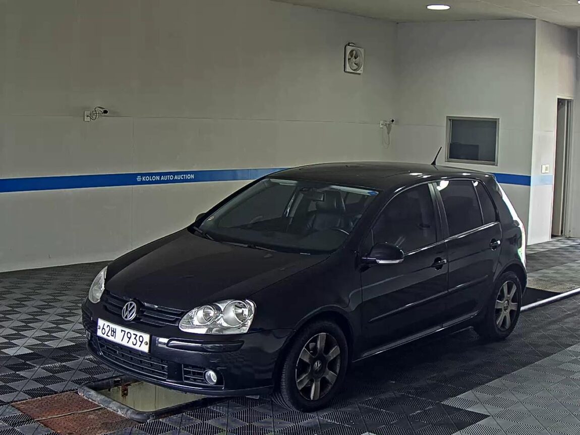 VOLKSWAGEN GOLF (5TH GEN) 2.0 TDI 2009 - zdjęcie 2