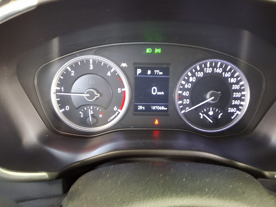 HYUNDAI SANTA FE (TM) R2.0 2WD EXCLUSIVE 2019 - zdjęcie 9