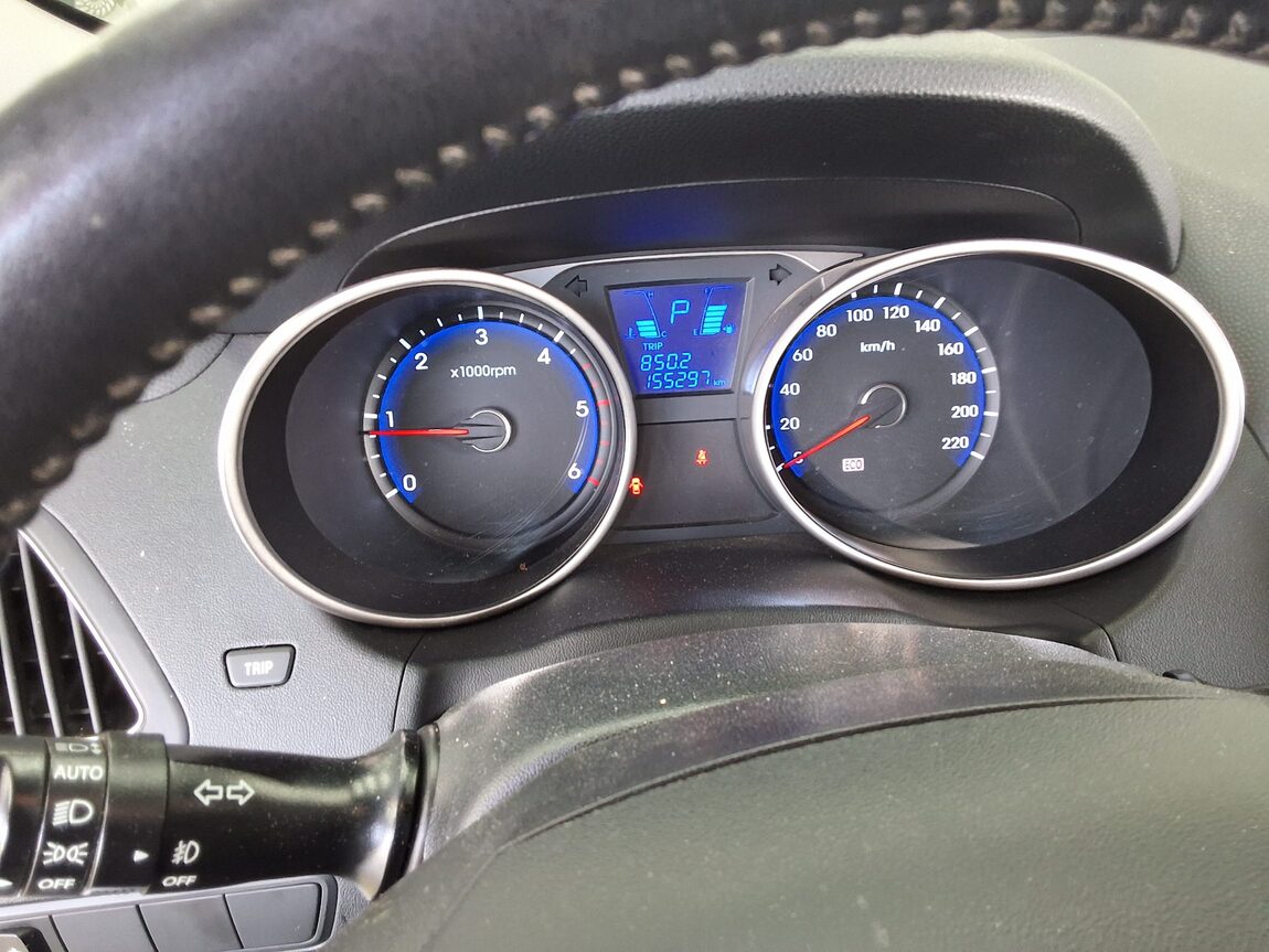 HYUNDAI TUCSON ix DIESEL R20 2WD LX20 LUXURY 2010 - zdjęcie 9