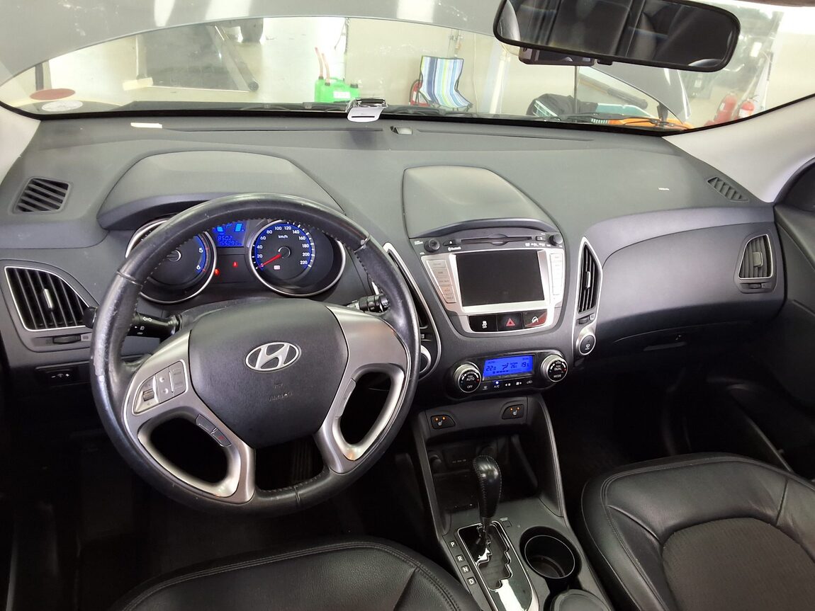 HYUNDAI TUCSON ix DIESEL R20 2WD LX20 LUXURY 2010 - zdjęcie 11