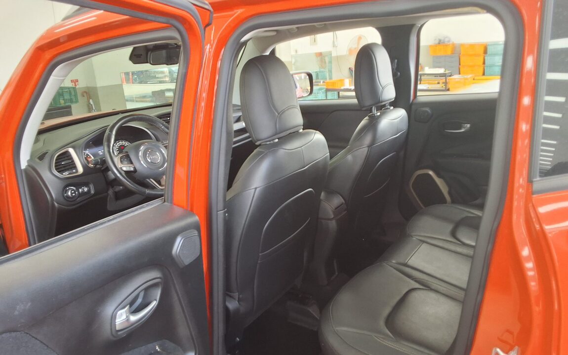 JEEP RENEGADE 2.0 DIESEL AWD LIMITED 2015 - zdjęcie 12