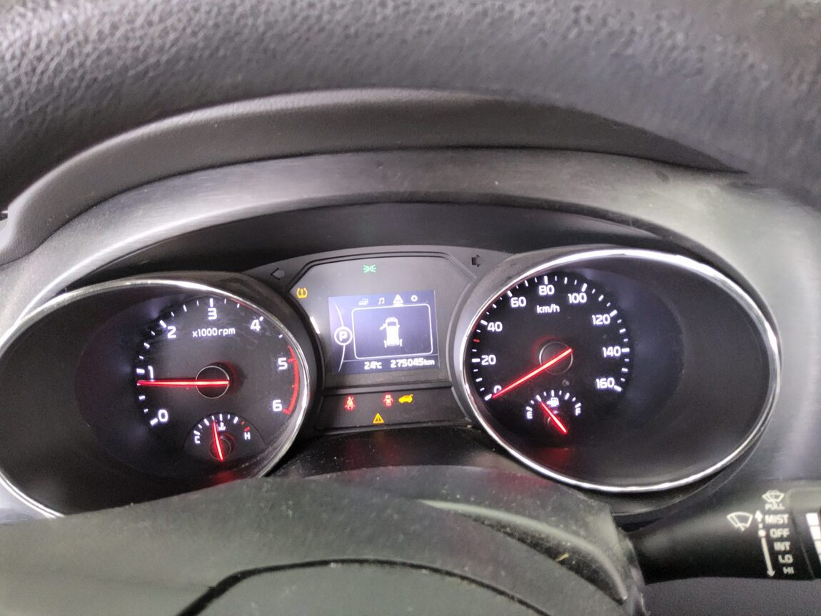 KIA ALL NEW CARNIVAL 11-SEATER DIESEL DELUXE 2016 - zdjęcie 9