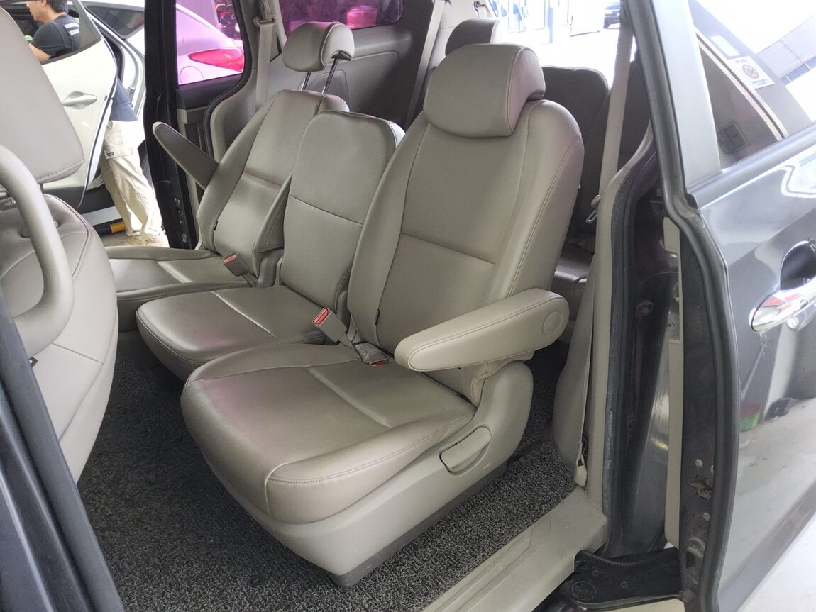 KIA ALL NEW CARNIVAL 11-SEATER DIESEL DELUXE 2016 - zdjęcie 12