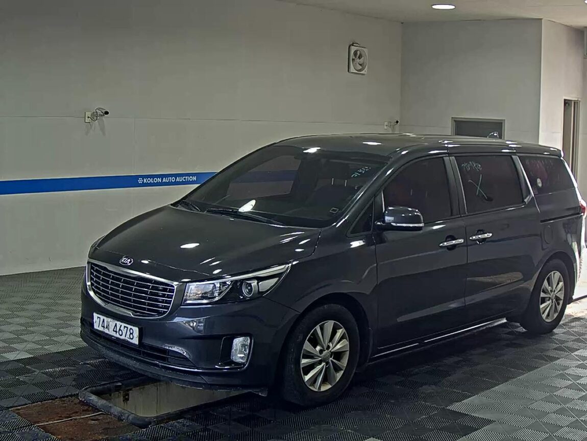KIA ALL NEW CARNIVAL 11-SEATER DIESEL DELUXE 2016 - zdjęcie 2