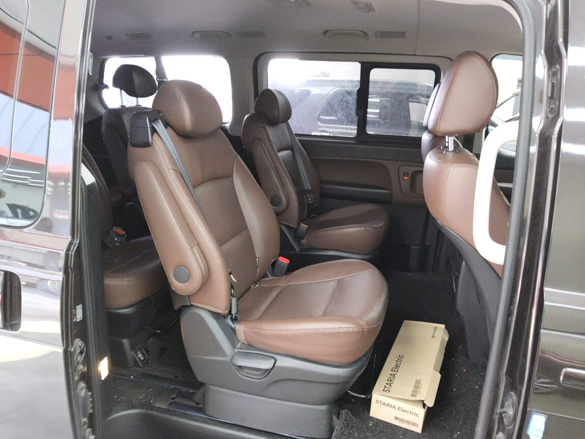 HYUNDAI THE NEW GRAND STAREX 9-SEATER DIESEL 4WD EXCLUSIVE 2019 - zdjęcie 13