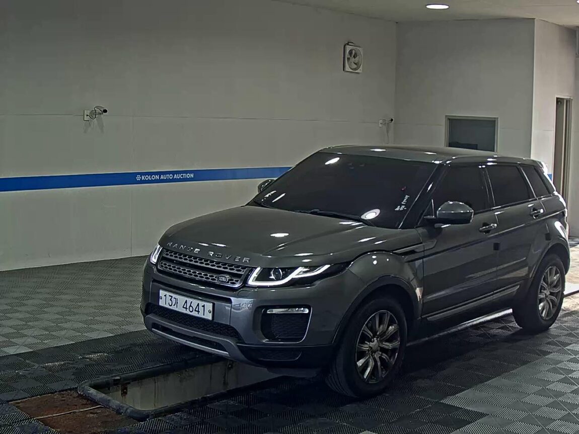 LAND ROVER RANGE ROVER EVOQUE 2.0 TD4 SE 2018 - zdjęcie 2