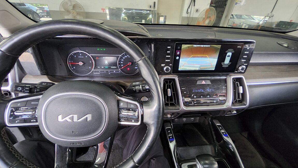 KIA NEW SORENTO (MQ4) 2.2 DIESEL 4WD PRESTIGE 2023 - zdjęcie 19