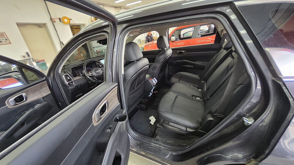 KIA NEW SORENTO (MQ4) 2.2 DIESEL 4WD PRESTIGE 2023 - zdjęcie 12
