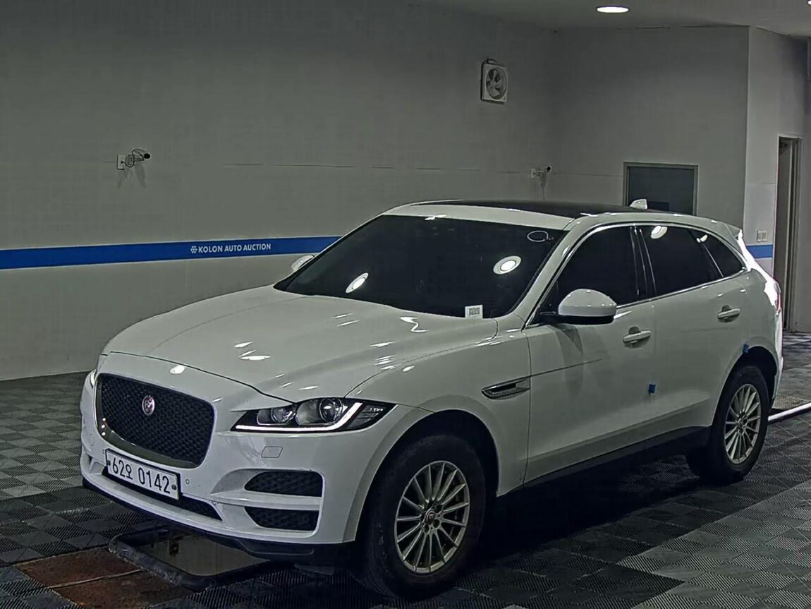 JAGUAR F-PACE 2.0 20d AWD PRESTIGE 2017 - zdjęcie 2