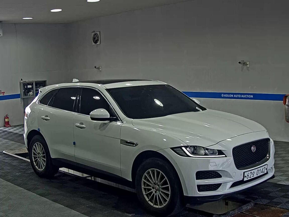 JAGUAR F-PACE 2.0 20d AWD PRESTIGE 2017 - zdjęcie 3