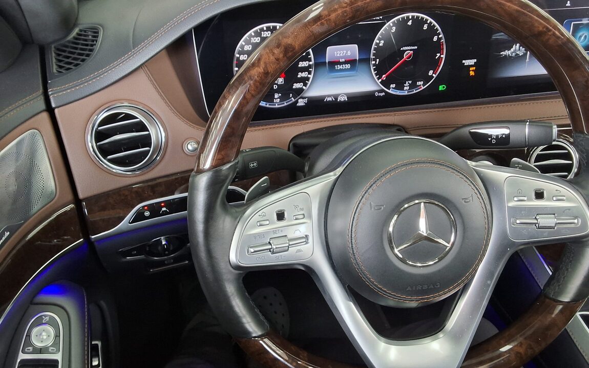 MERCEDES-BENZ S-CLASS (6TH GEN) S560L 4MATIC 2020 - zdjęcie 17