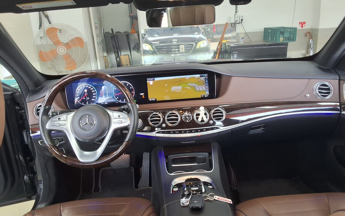 MERCEDES-BENZ S-CLASS (6TH GEN) S560L 4MATIC 2020 - zdjęcie 11