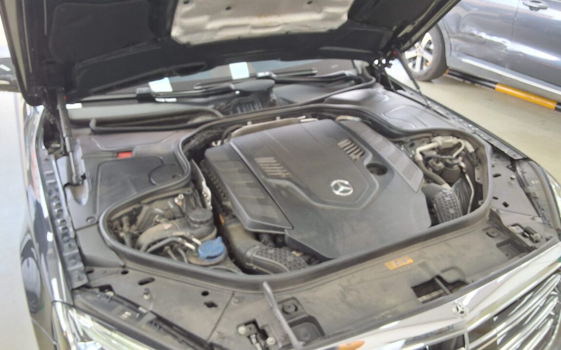 MERCEDES-BENZ S-CLASS (6TH GEN) S560L 4MATIC 2020 - zdjęcie 23