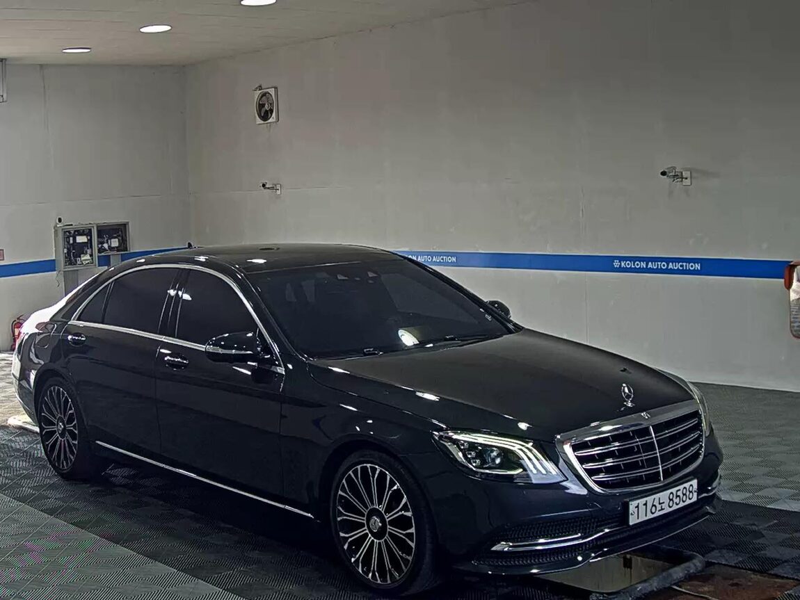 MERCEDES-BENZ S-CLASS (6TH GEN) S560L 4MATIC 2020 - zdjęcie 3