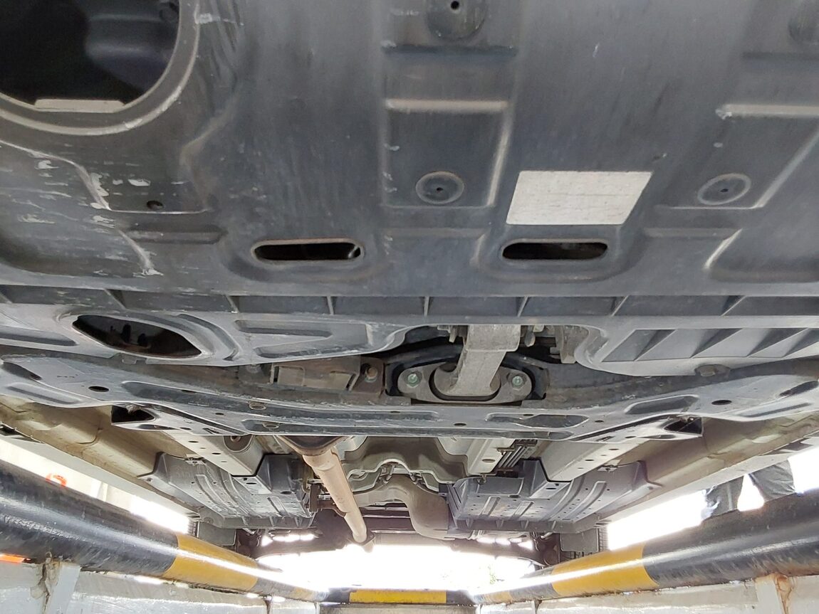 HYUNDAI TUCSON ix DIESEL R20 2WD LX20 SMART PACK 2012 - zdjęcie 19