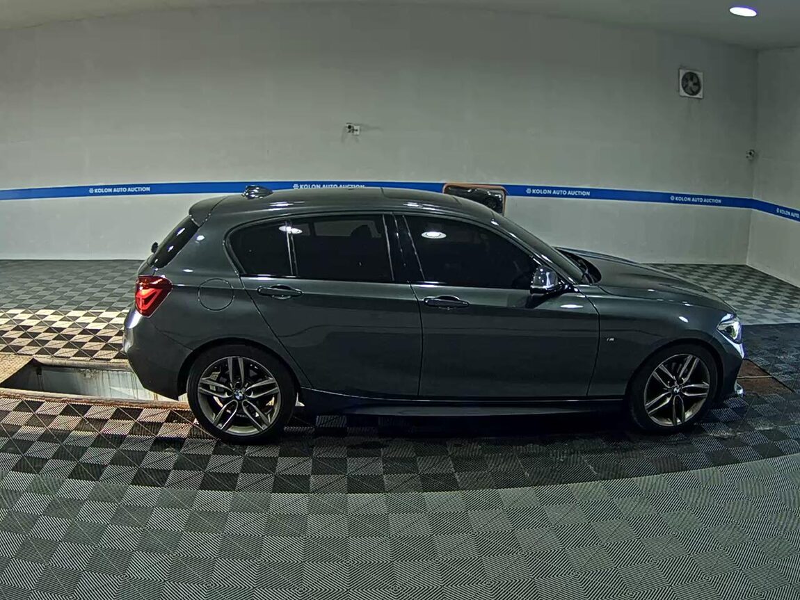 BMW 1 SERIES (2ND GEN) 5-DOOR 118d M SPORT SHADOW 2018 - zdjęcie 4