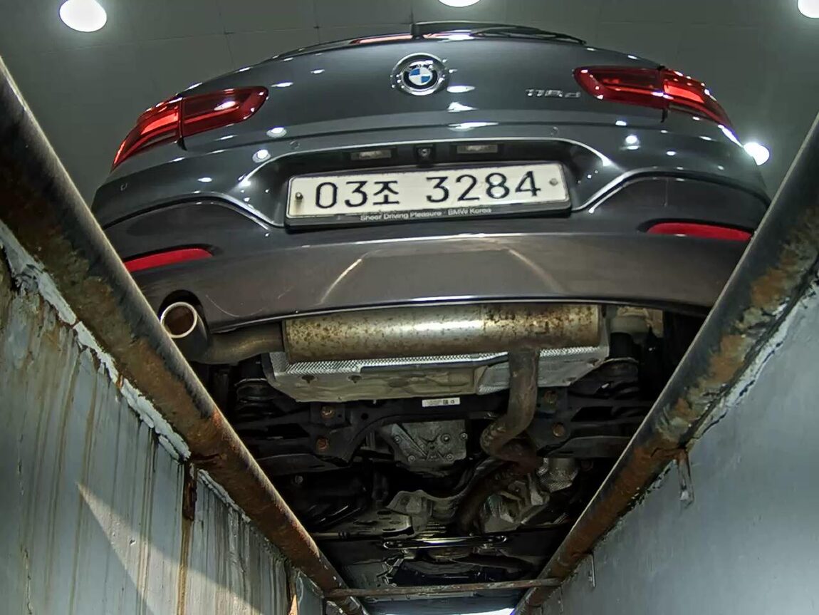 BMW 1 SERIES (2ND GEN) 5-DOOR 118d M SPORT SHADOW 2018 - zdjęcie 8