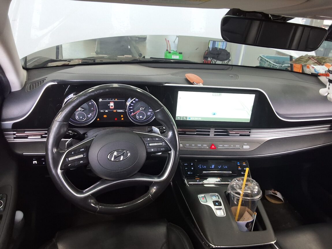 HYUNDAI THE NEW GRANDEUR IG LPi 3.0 RENTAL CAR MODERN 2020 - zdjęcie 11
