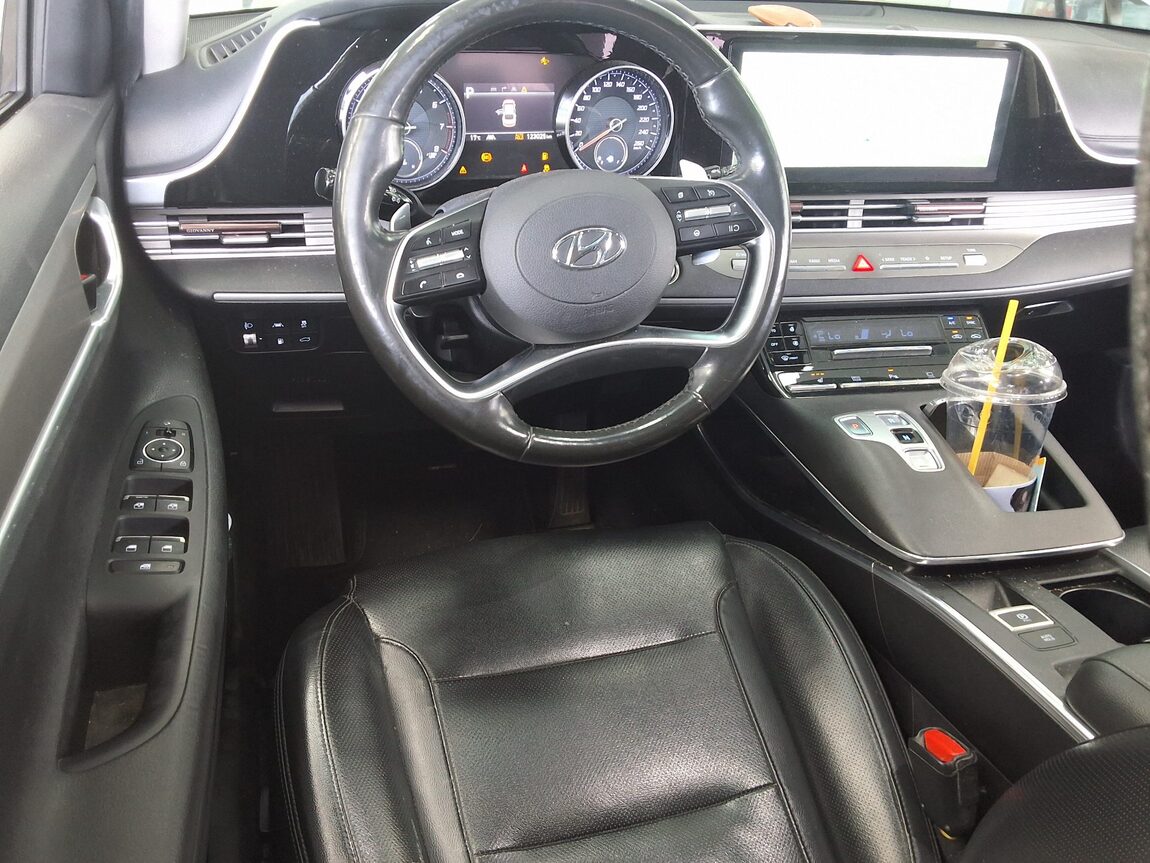 HYUNDAI THE NEW GRANDEUR IG LPi 3.0 RENTAL CAR MODERN 2020 - zdjęcie 19