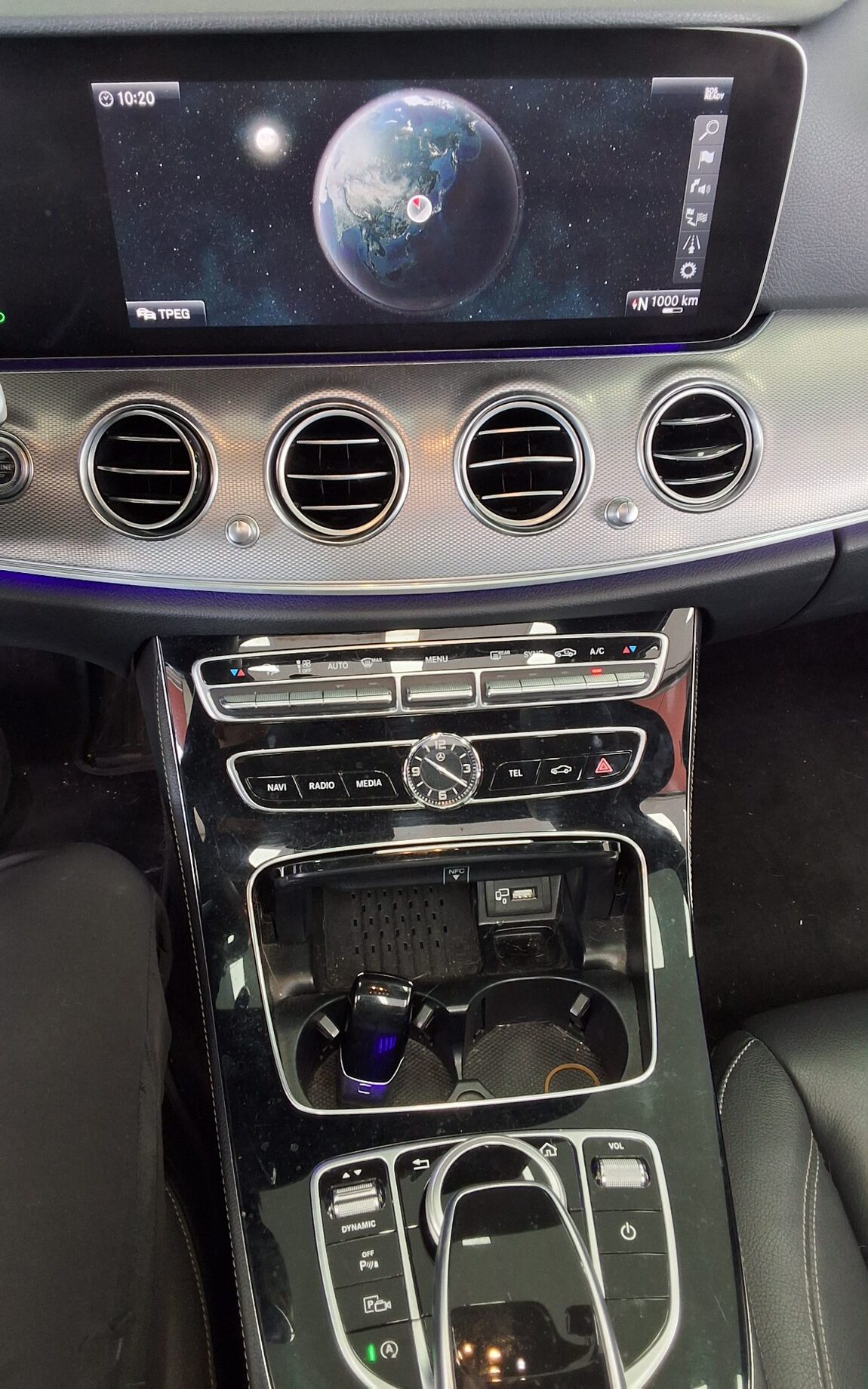 MERCEDES-BENZ E-CLASS (5TH GEN) E300 AVANTGARDE 2019 - zdjęcie 18