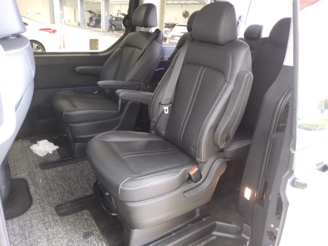 HYUNDAI STARIA HYBRID 1.6 HEV LOUNGE 9-SEATER PRESTIGE 2025 - zdjęcie 12