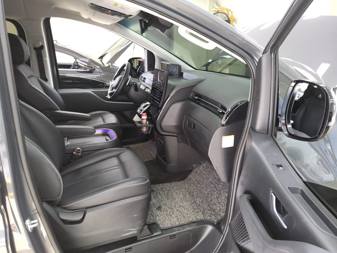 HYUNDAI STARIA HYBRID 1.6 HEV LOUNGE 9-SEATER PRESTIGE 2025 - zdjęcie 14