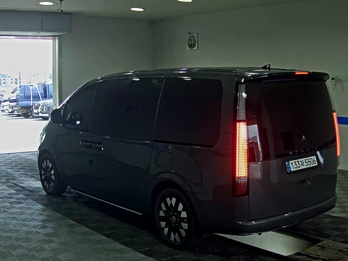 HYUNDAI STARIA HYBRID 1.6 HEV LOUNGE 9-SEATER PRESTIGE 2025 - zdjęcie 6