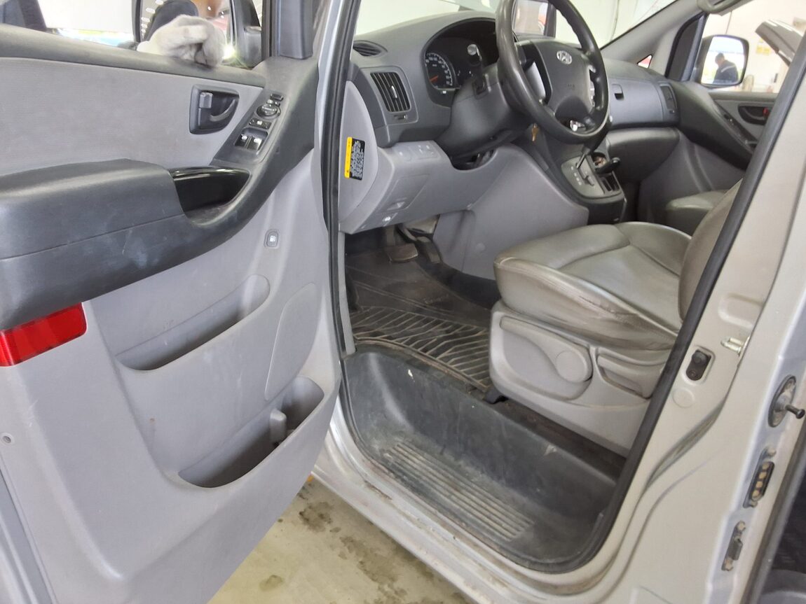 HYUNDAI GRAND STAREX 5-SEATER DIESEL VAN SMART 2016 - zdjęcie 10