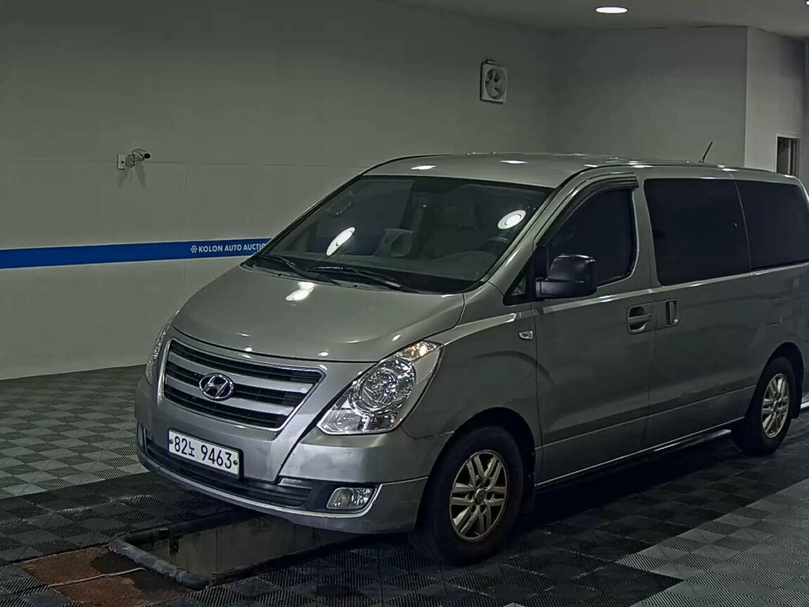 HYUNDAI GRAND STAREX 5-SEATER DIESEL VAN SMART 2016 - zdjęcie 2