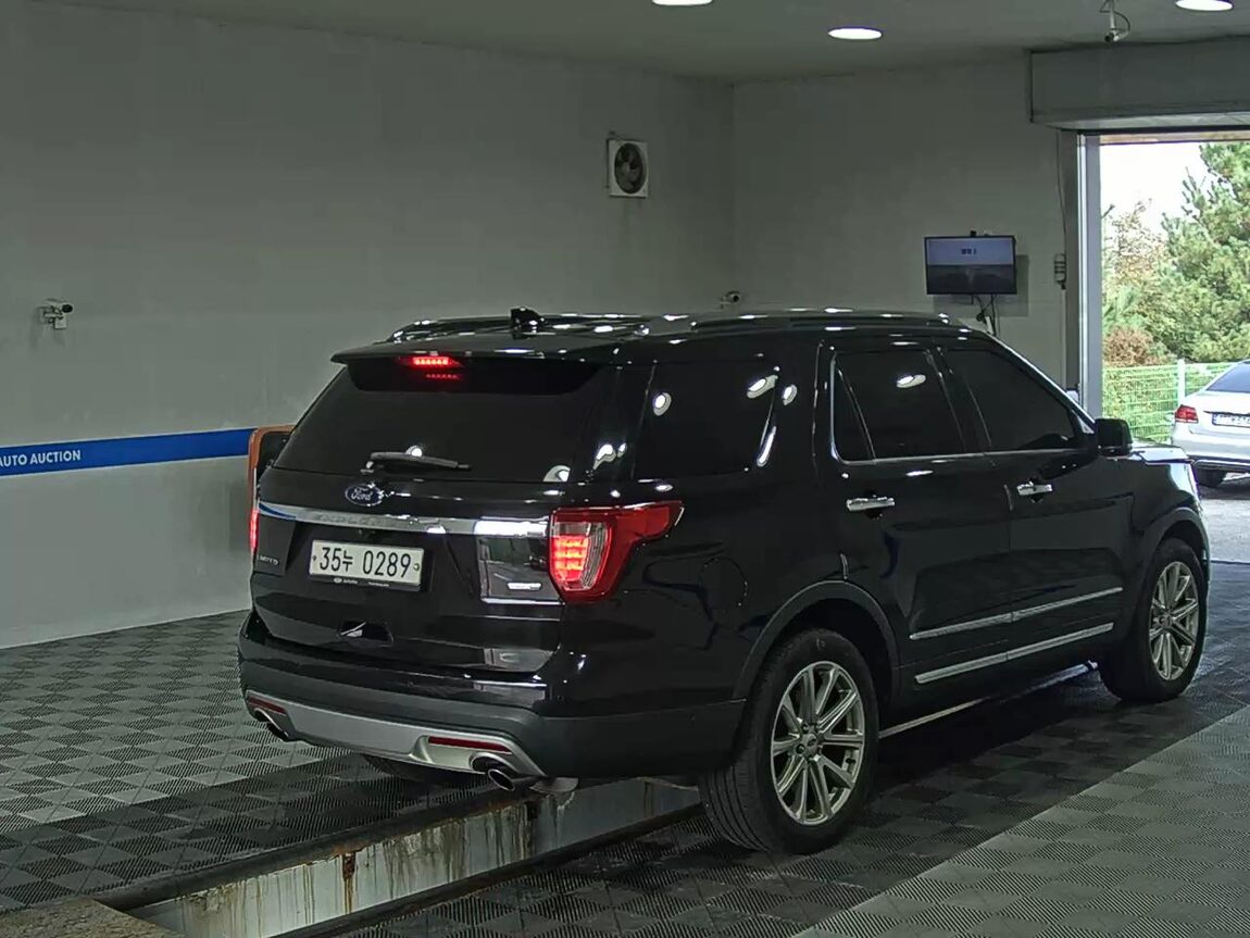 FORD EXPLORER (5TH GEN) 2.3 AWD LIMITED 2017 - zdjęcie 5