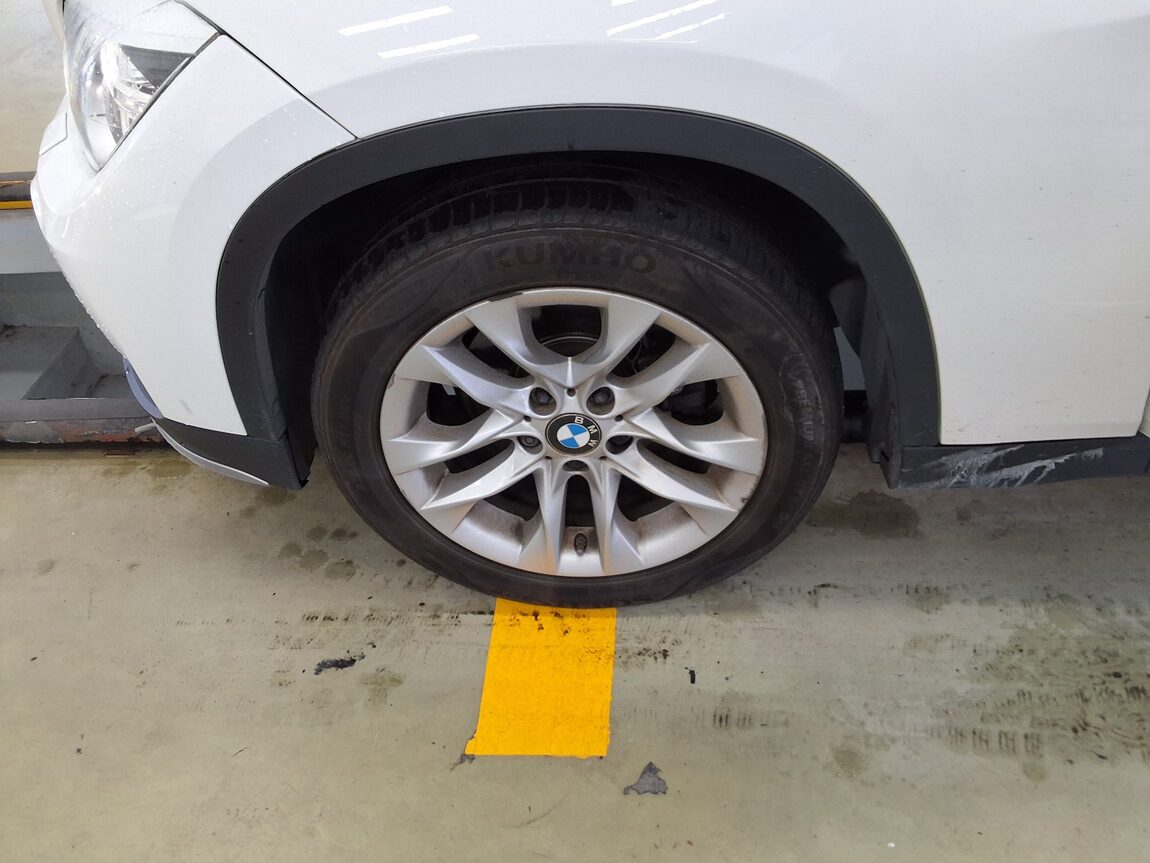BMW X1 18d xDRIVE HIGH 2015 - zdjęcie 23