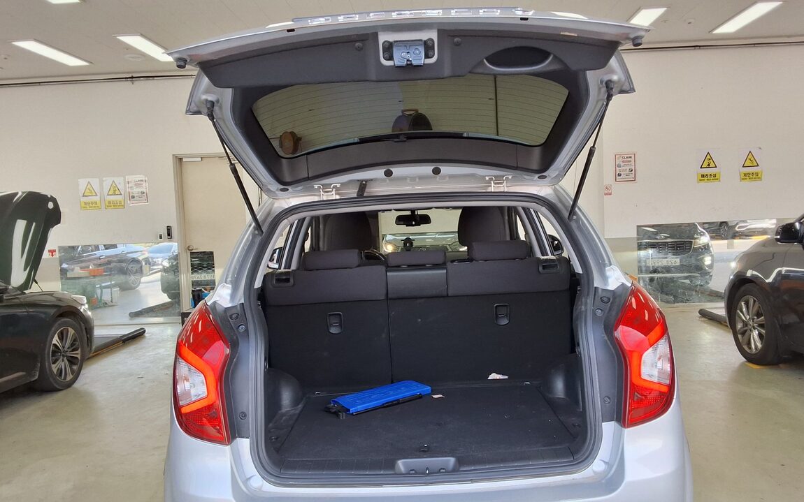 KG MOBILITY (SSANGYONG) NEW KORANDO C 2.0 AWD KX 2015 - zdjęcie 15