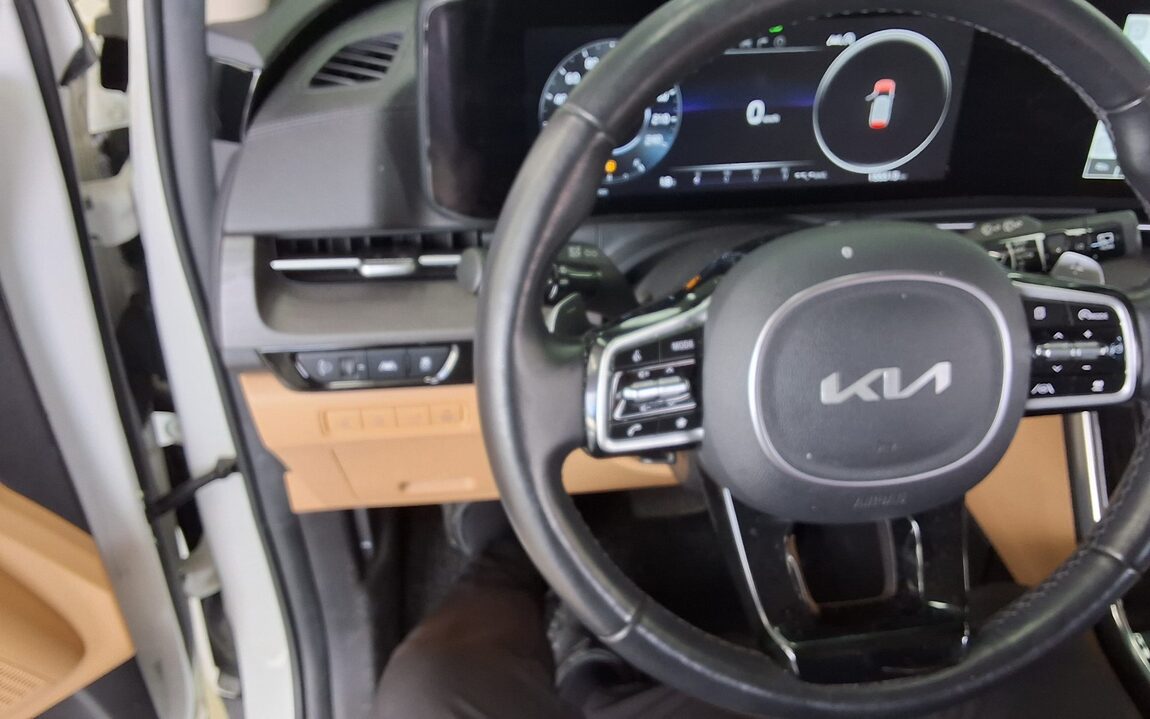 KIA NEW CARNIVAL (KA4) 9-SEATER DIESEL SIGNATURE 2023 - zdjęcie 17