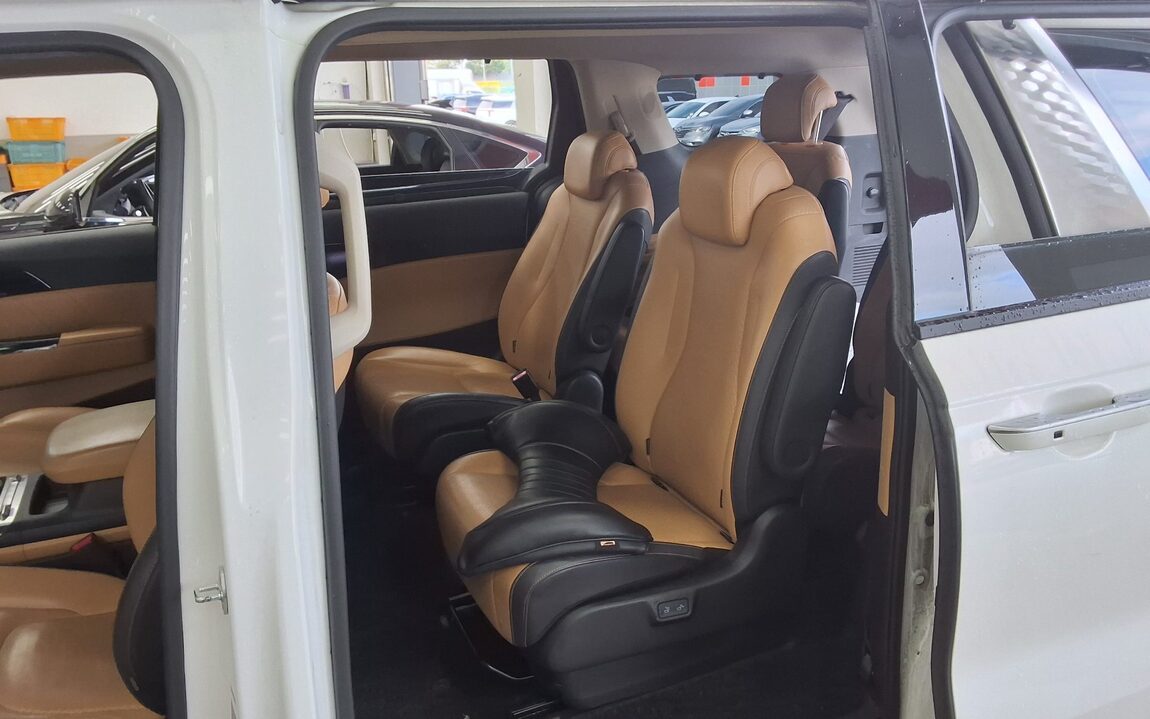 KIA NEW CARNIVAL (KA4) 9-SEATER DIESEL SIGNATURE 2023 - zdjęcie 12