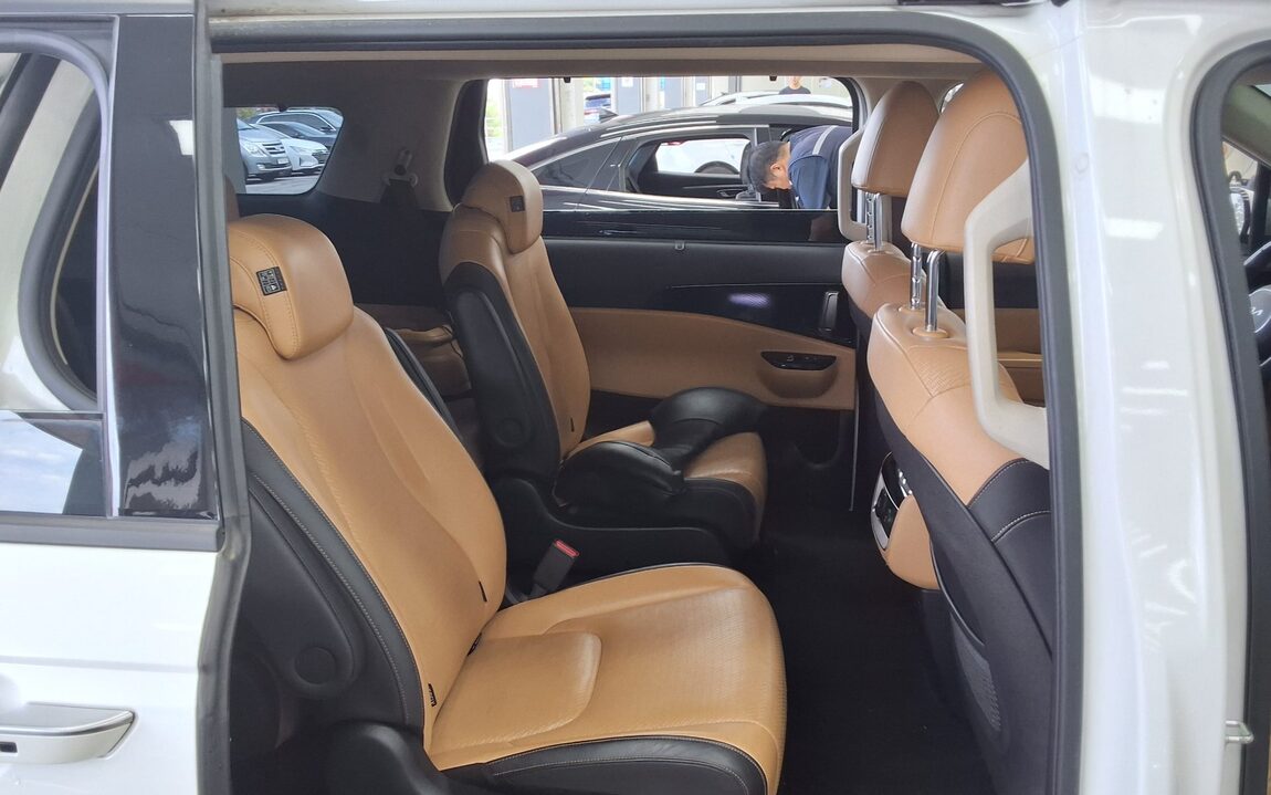 KIA NEW CARNIVAL (KA4) 9-SEATER DIESEL SIGNATURE 2023 - zdjęcie 13