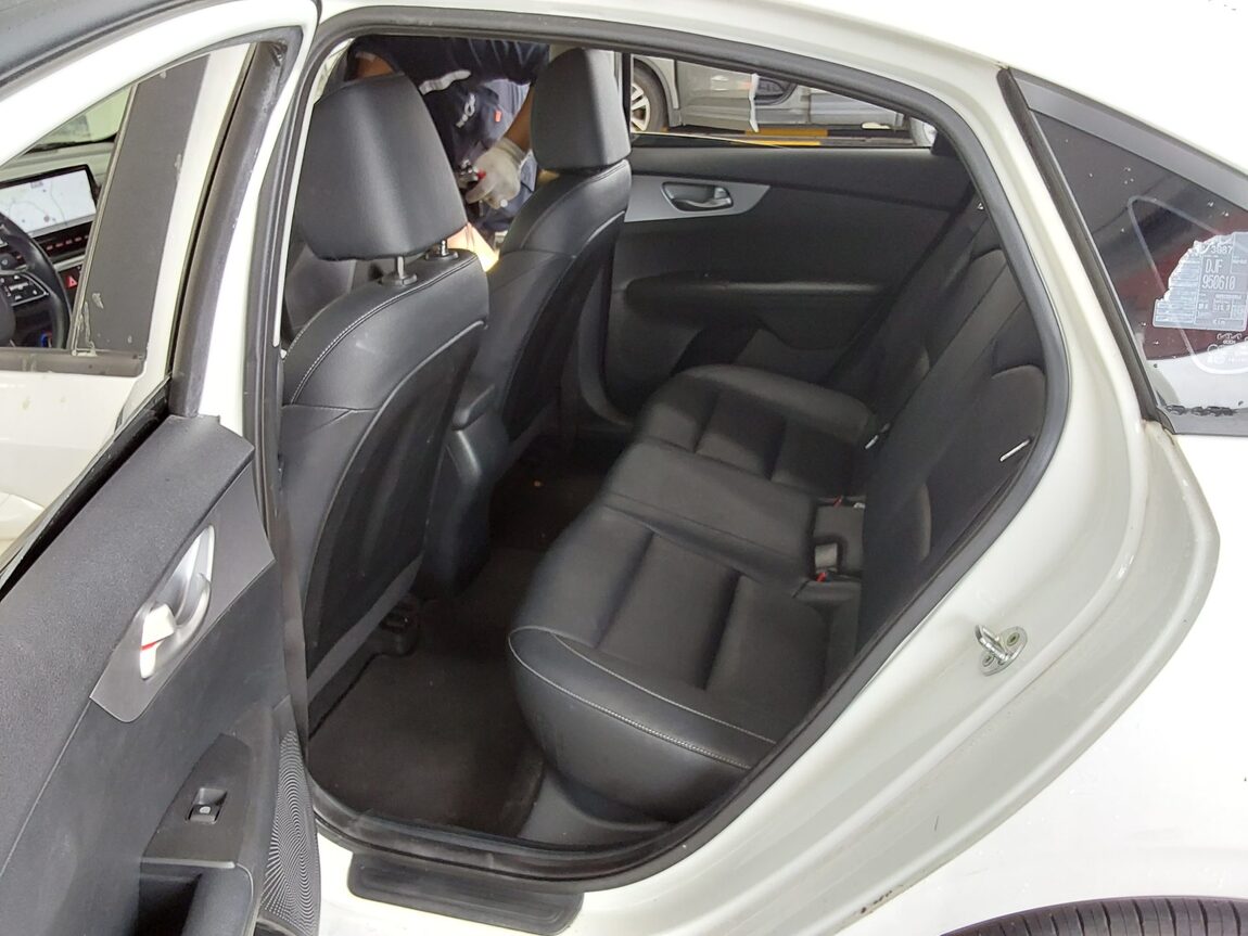 KIA THE NEW K3 1.6 GASOLINE PRESTIGE 2022 - zdjęcie 12
