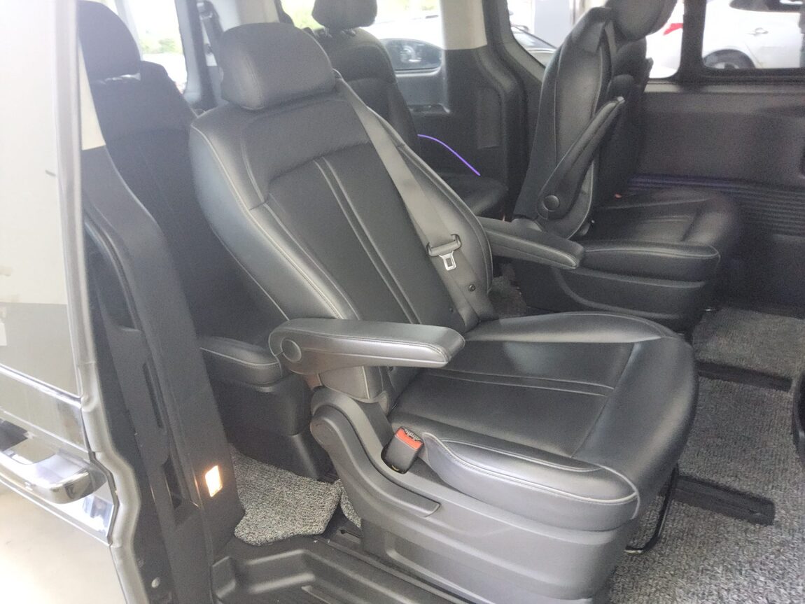 HYUNDAI STARIA 2.2 DIESEL LOUNGE 9-SEATER 2WD PRESTIGE 2023 - zdjęcie 13