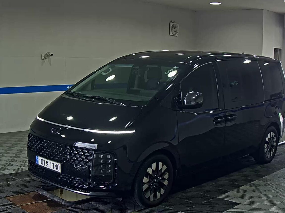 HYUNDAI STARIA 2.2 DIESEL LOUNGE 9-SEATER 2WD PRESTIGE 2023 - zdjęcie 2