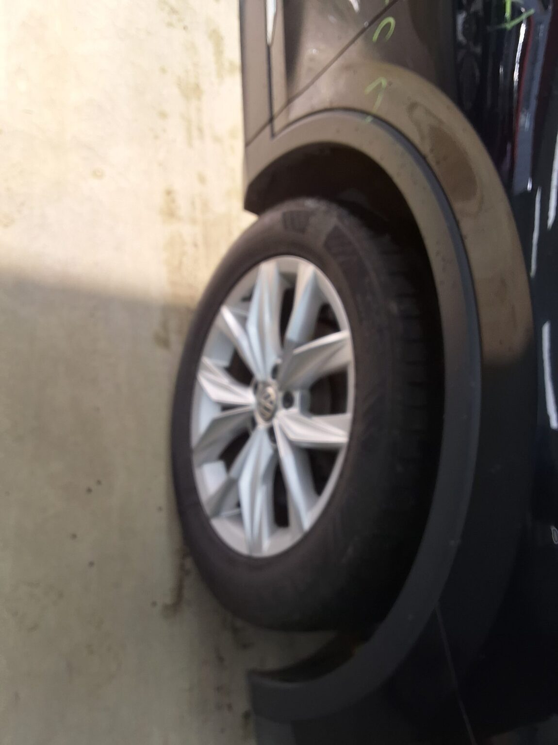 VOLKSWAGEN TIGUAN (2ND GEN) 2.0 TDI PREMIUM 2018 - zdjęcie 21