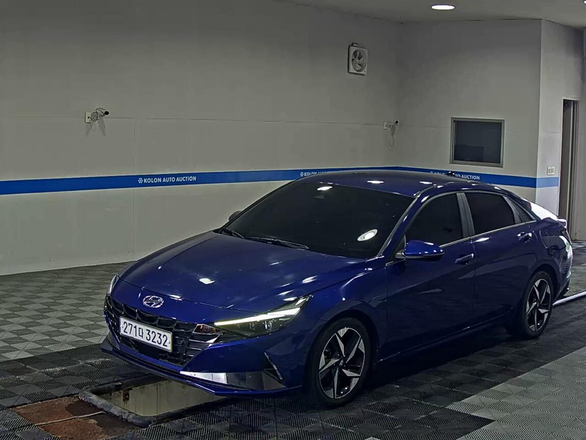 HYUNDAI AVANTE (CN7) 1.6 GASOLINE INSPIRATION 2021 - zdjęcie 2