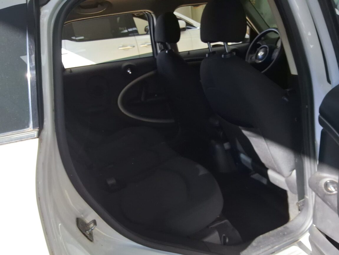 MINI COUNTRYMAN 2.0 D SE 2012 - zdjęcie 14