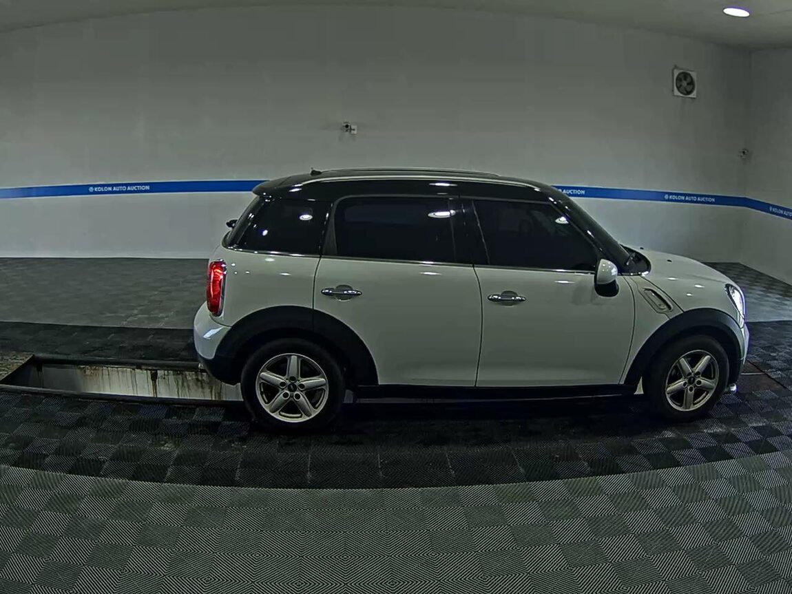 MINI COUNTRYMAN 2.0 D SE 2012 - zdjęcie 4
