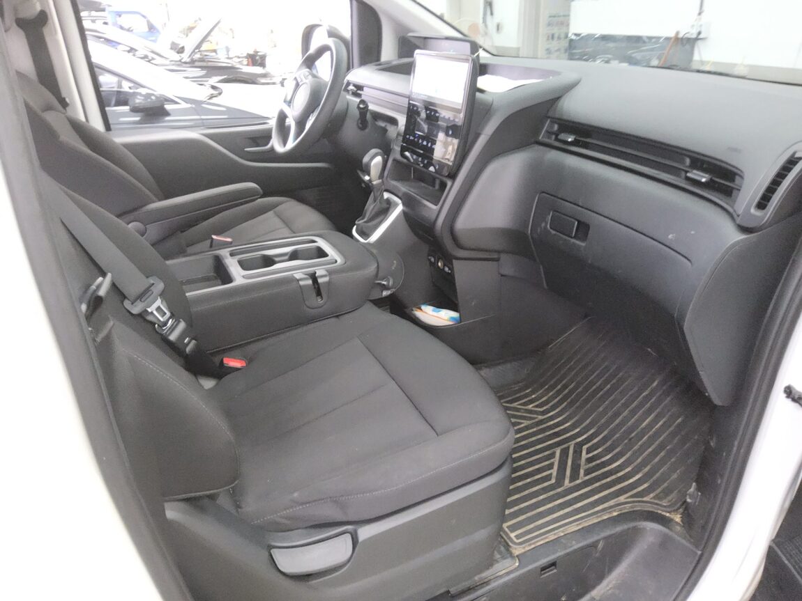 HYUNDAI STARIA 2.2 DIESEL TOURER 11-SEATER 4WD SMART 2022 - zdjęcie 14