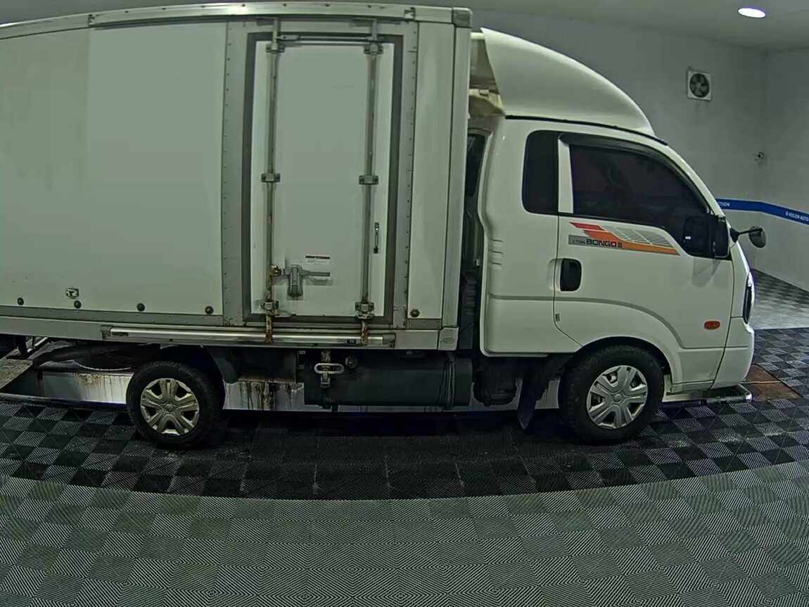 KIA BONGO III CARGO FREEZER BOX TRUCK 1 TON KING CAB 2019 - zdjęcie 4