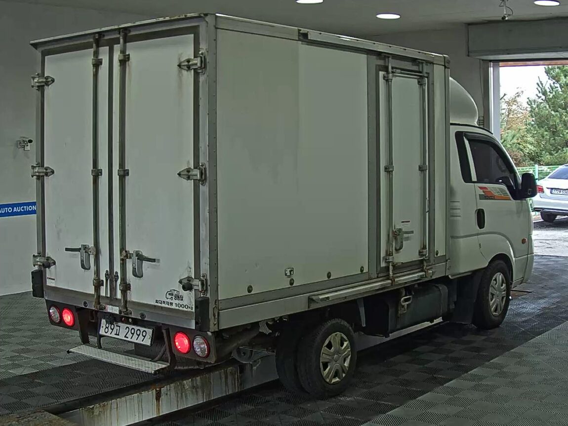 KIA BONGO III CARGO FREEZER BOX TRUCK 1 TON KING CAB 2019 - zdjęcie 5