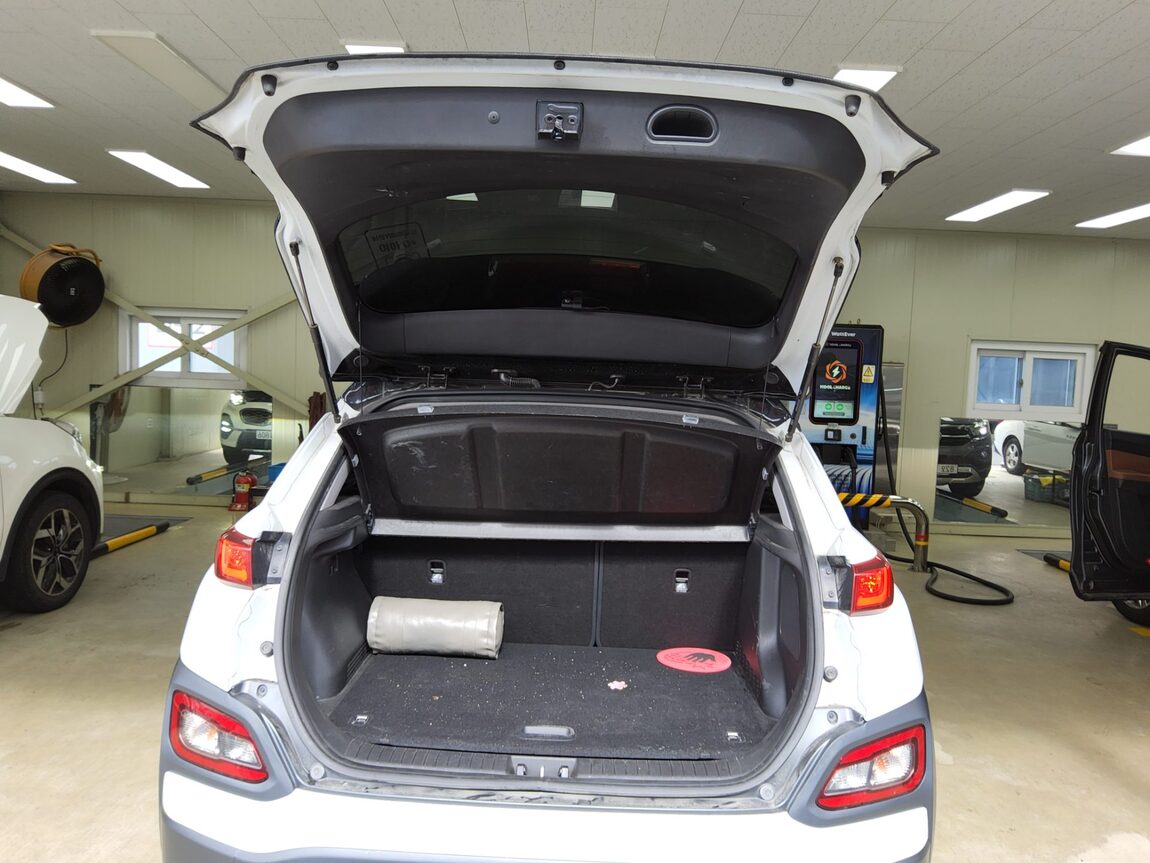 HYUNDAI KONA ELECTRIC EV PREMIUM 2019 - zdjęcie 15