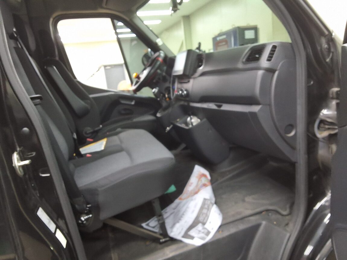 RENAULT (SAMSUNG) NEW MASTER 15-SEATER 2020 - zdjęcie 14